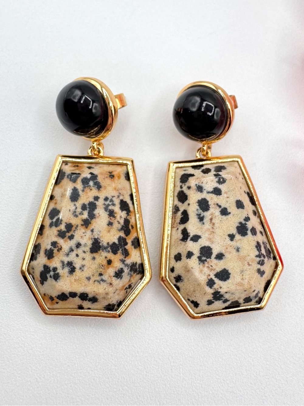 Spotted Stone Drop Earrings Faceted Prong Set Chic Modern Geometric Runway